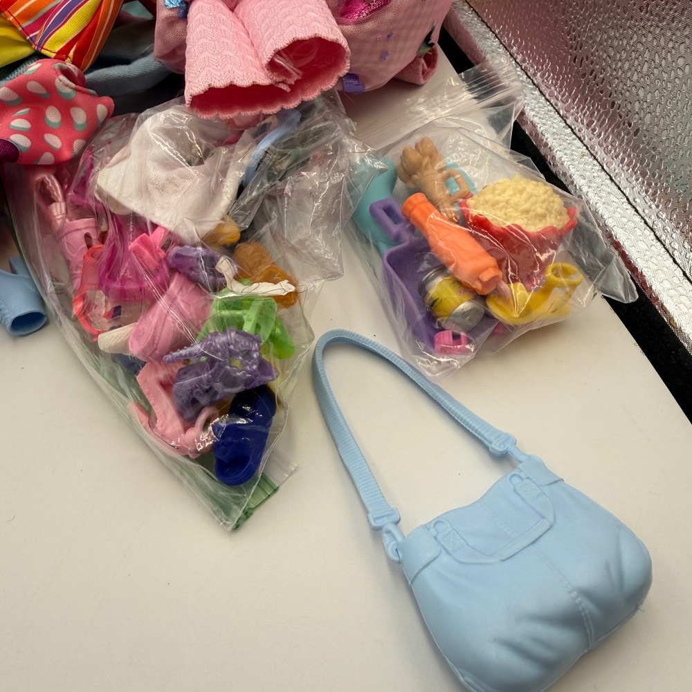 Mattel Barbie Doll Lot 11 Dolls Horse with Blanket and Accessory Clothing Bag - Picture 15 of 15